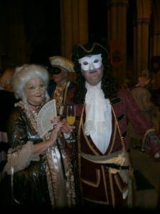 Masked couple at the Georgian dinner